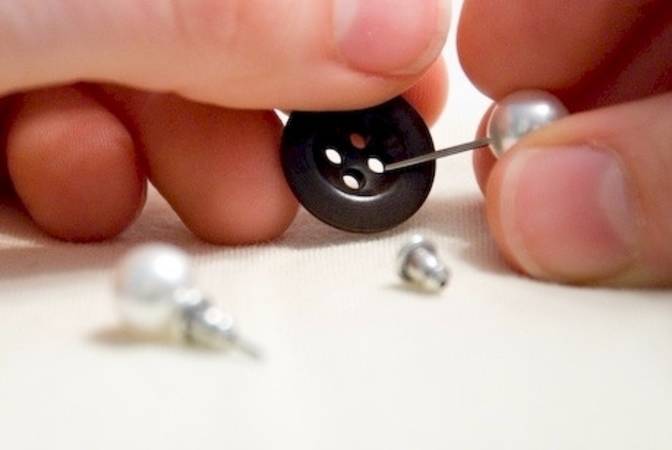 earrings-in-button-holes